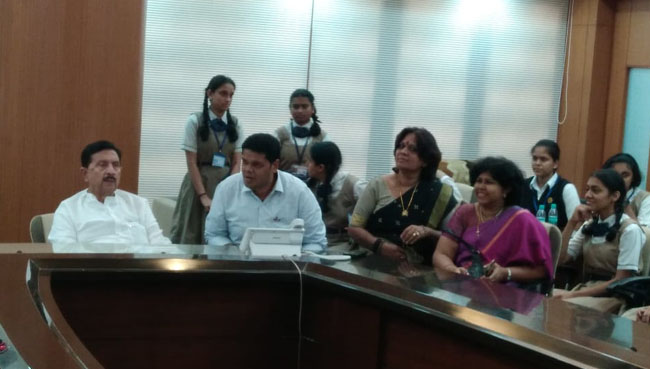 Sarasvi's Visit To The Vidhan Bhavan 2018